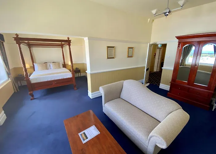 Carrington Hotel